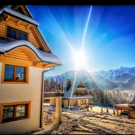 Tatra Z Widokiem Na Gory *