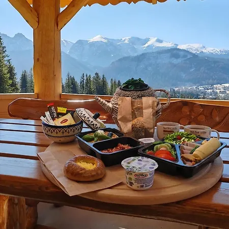 Tatra Z Widokiem Na Gory *